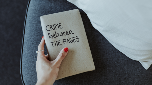 Nimm teil an unserem Schreibwettbewerb »Crime Between the Pages«