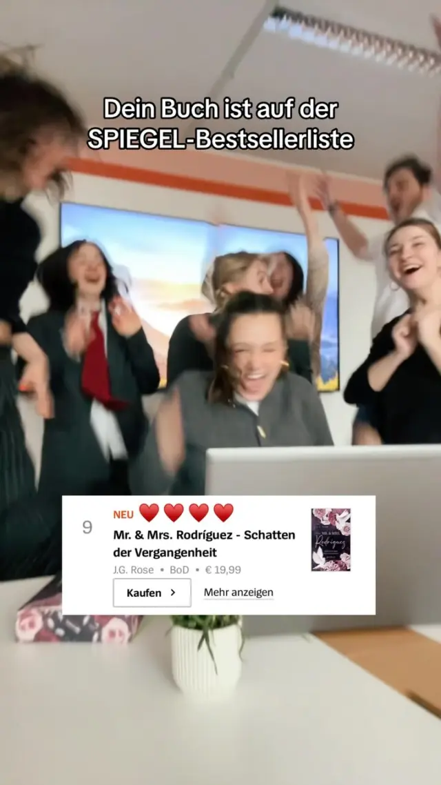 OKAY, OKAY - Ähm, es ist natürlich nicht direkt unser Buch, aber es fühlt sich gerade so an, als würden wir auch auf der SPIEGEL-Bestsellerliste stehen. 🥹🥰

Eventuell ist unser ganzes Büro heute morgen komplett durchgedreht! 🤩🔥

Unsere Autorin @j.g_rose steht mit ihrem vierten Band »Mr. & Mrs. Rodríguez - Schatten der Vergangenheit« einfach auf Platz 9 der SPIEGEL-Bestsellerliste!!! OMG. KANN UNS MAL JEMAND KNEIFEN??? Wir sind so stolz und können es kaum fassen! 😭♥️🫶🏻
 
Danke an alle Leser*innen, die dafür gesorgt haben, dass sich der Traum von @j.g_rose jetzt schon zum zweiten Mal erfüllt hat. Ohne euch wäre all das nicht möglich. 😭♥️✨

#mrandmrsrodriguez #mafiaromance #spiegelbestseller #selfpublishing