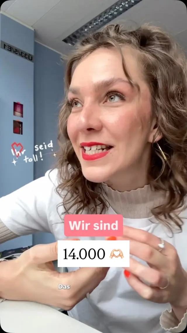 WIR SIND ÜBER 14.000 FOLLOWER*INNEN! ♥️♥️
 
Vielen, vielen Dank. Es ist so schön zu sehen, wie wir hier gemeinsam wachsen und wir freuen uns immer sehr über den Austausch mit euch. Danke, dass ihr hier seid! 🥺🫶🏻

Verratet doch gerne mal, seit wann ihr uns kennt und uns folgt. 🥰♥️
 
BUCH SCHREIBEN | BUCH VERÖFFENTLICHEN | BUCH GESTALTEN | BUCH VERMARKTEN | COMMUNITY |