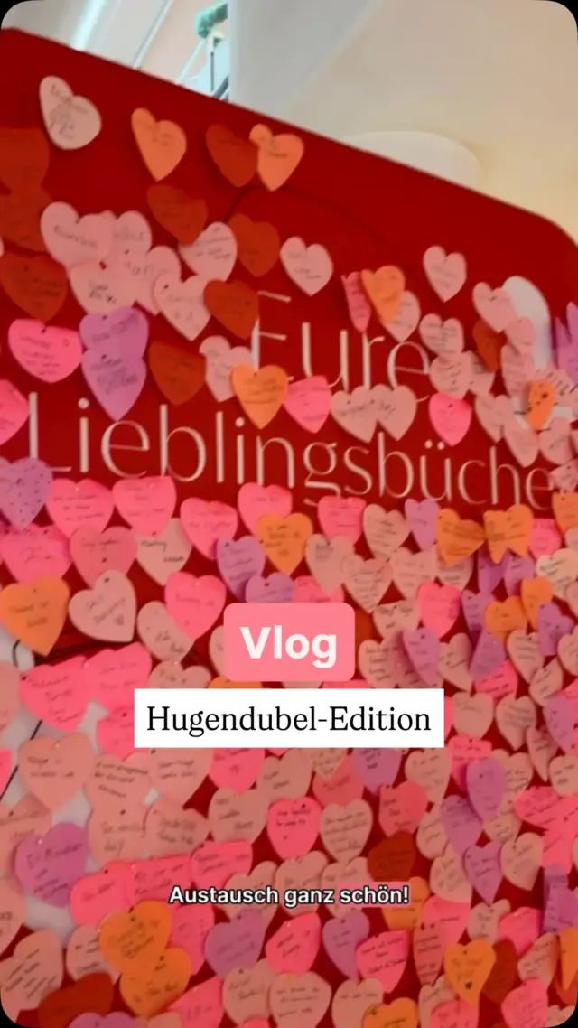 Wir waren bei der Neueröffnung der Frankfurter @hugendubel-Filiale im Steinweg und nehmen euch in unserem kleinen Vlog ein bisschen mit. An zwei Tagen waren wir vor Ort und haben nicht nur alle Etagen erkundet sondern haben selbst eine kleine Aktion organisiert, mit der wir mit den Besucher*innen ins Gespräch gekommen sind. 🥰
 
👉🏻 Worüber würdet ihr ein Buch schreiben? Oder habt ihr es vielleicht schon? Dann schreibt es uns doch gerne mal in die Kommentare. 💌

📌 Und ein kleiner Reminder: Wir suchen noch bis zum 30. September 2026 die besten »Coming of Age«-Geschichten, bei denen die persönliche Entwicklung einer Hauptfigur im Mittelpunkt steht, beispielsweise der Übergang vom Jugend- ins Erwachsenenalter, die Suche nach der eigenen Identität, das Erwachsenwerden, erste Liebe, Freundschaft, familiäre Konflikte oder das Überwinden persönlicher Herausforderungen. Zusätzlich muss die Geschichte das Thema »Buch« beinhalten. Das heißt, es könnte zum Beispiel innerhalb der Entwicklung deiner Figur eine wichtige Rolle spielen. 
 
BUCHHANDLUNG | BUCH SCHREIBEN | BUCH VERÖFFENTLICHEN