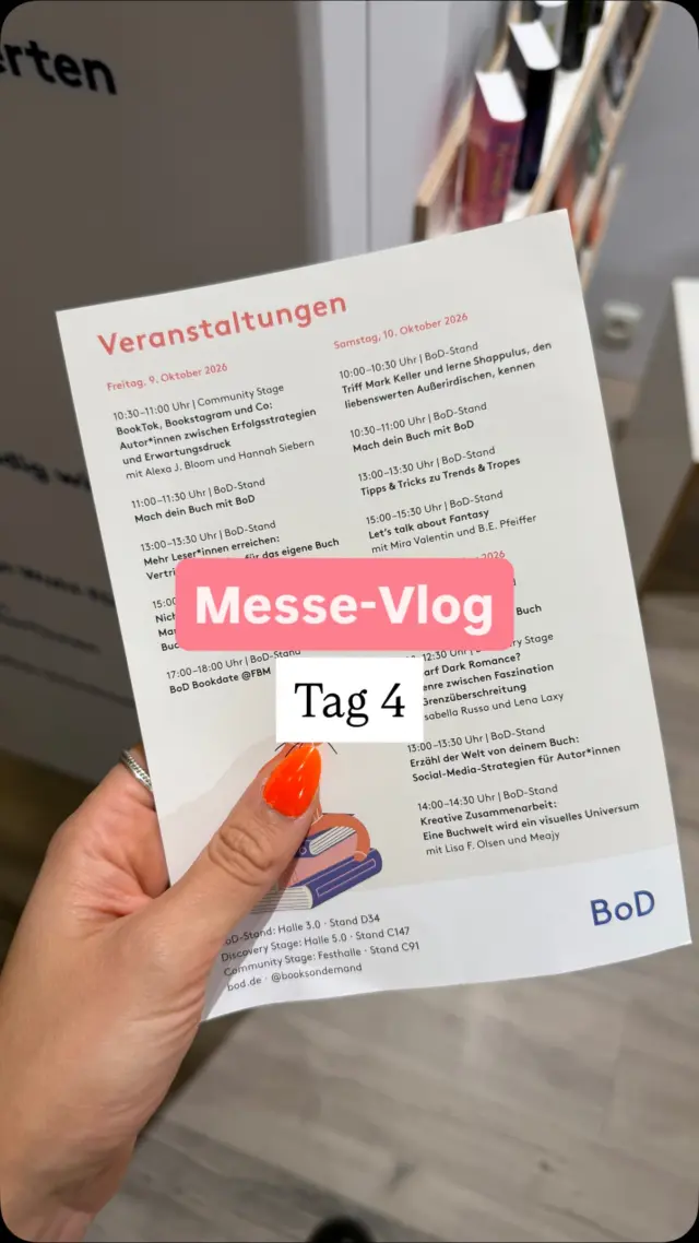 Die Frankfurter @buchmesse hinterlässt Spuren, aber nichts, was ein Axolotol-Pflaster und ein bisschen Liebe von Kolleg*innen nicht retten könnte 🥹♥️

@markkeller_official hat uns endlich besucht & sein Kinderbuch Shappulus, das in Kooperation mit @lidlde entstanden ist, vorgestellt. Im Reel erfahrt ihr sogar, wie sein außerirdischer Protagonist klingt 🛸

Ein großer Dank geht auch an @b.e.pfeiffer und @miravalentin, die zum Abschluss des Tages ihre Tipps rund ums Fantasy-Genre geteilt haben 🫶🏻

📌 Wir sind heute noch in Halle 3.0, Stand D34 - also kommt gerne noch fix vorbei, falls ihr auch noch Bücher (oder ein Tier-Pflaster) braucht 🙂‍↕️♥️

FRANKFURTER BUCHMESSE | FBM26 | VLOG | MESSE VLOG | BEHIND THE SCENES